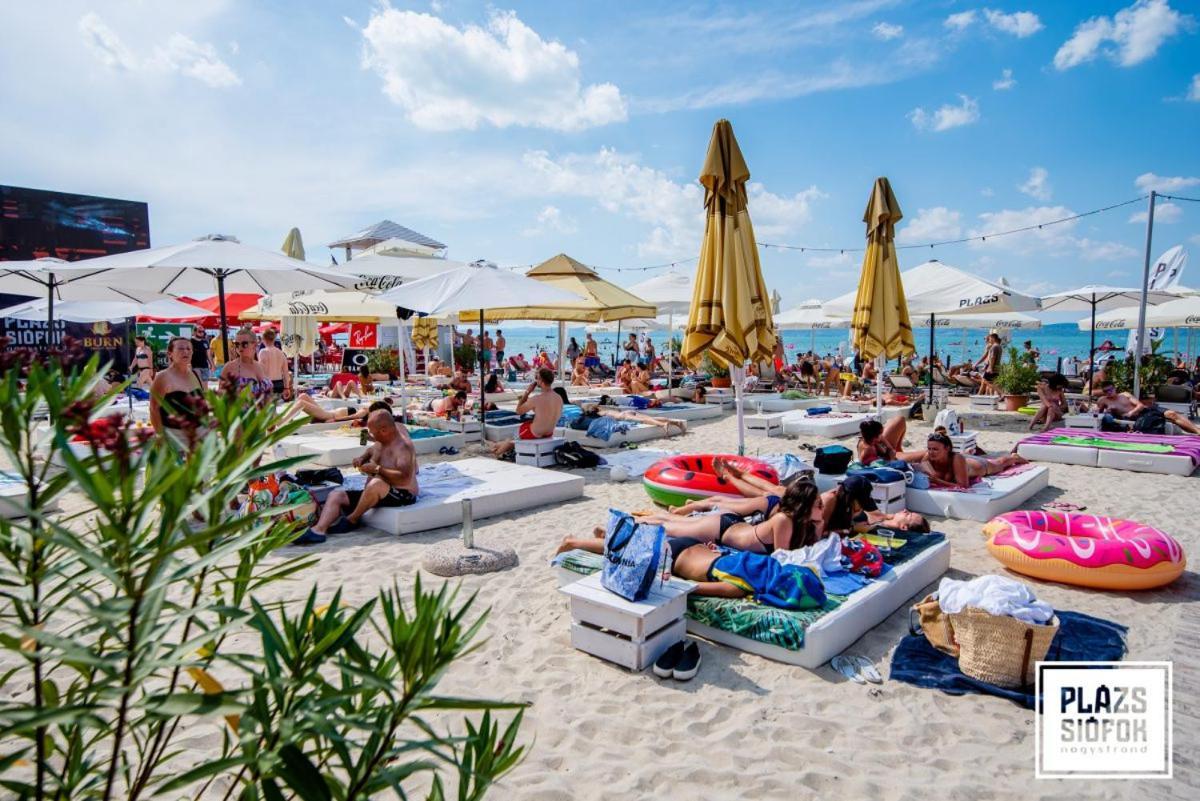 Doris Hotel Siófok Esterno foto