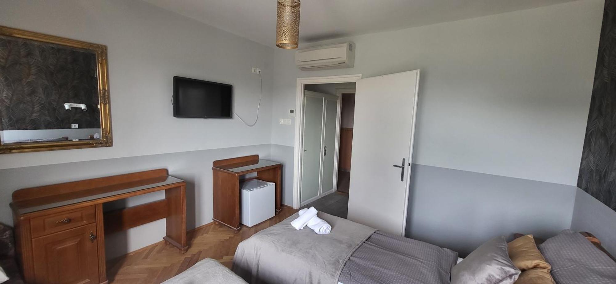 Doris Hotel Siófok Esterno foto