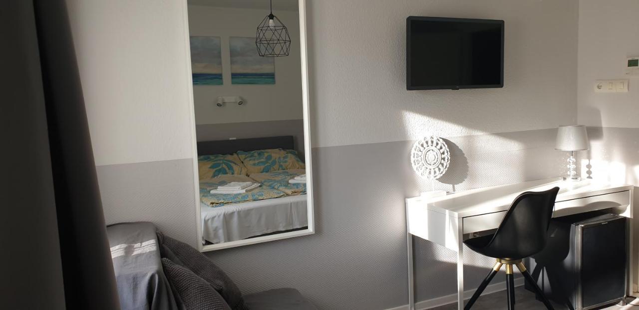 Doris Hotel Siófok Esterno foto